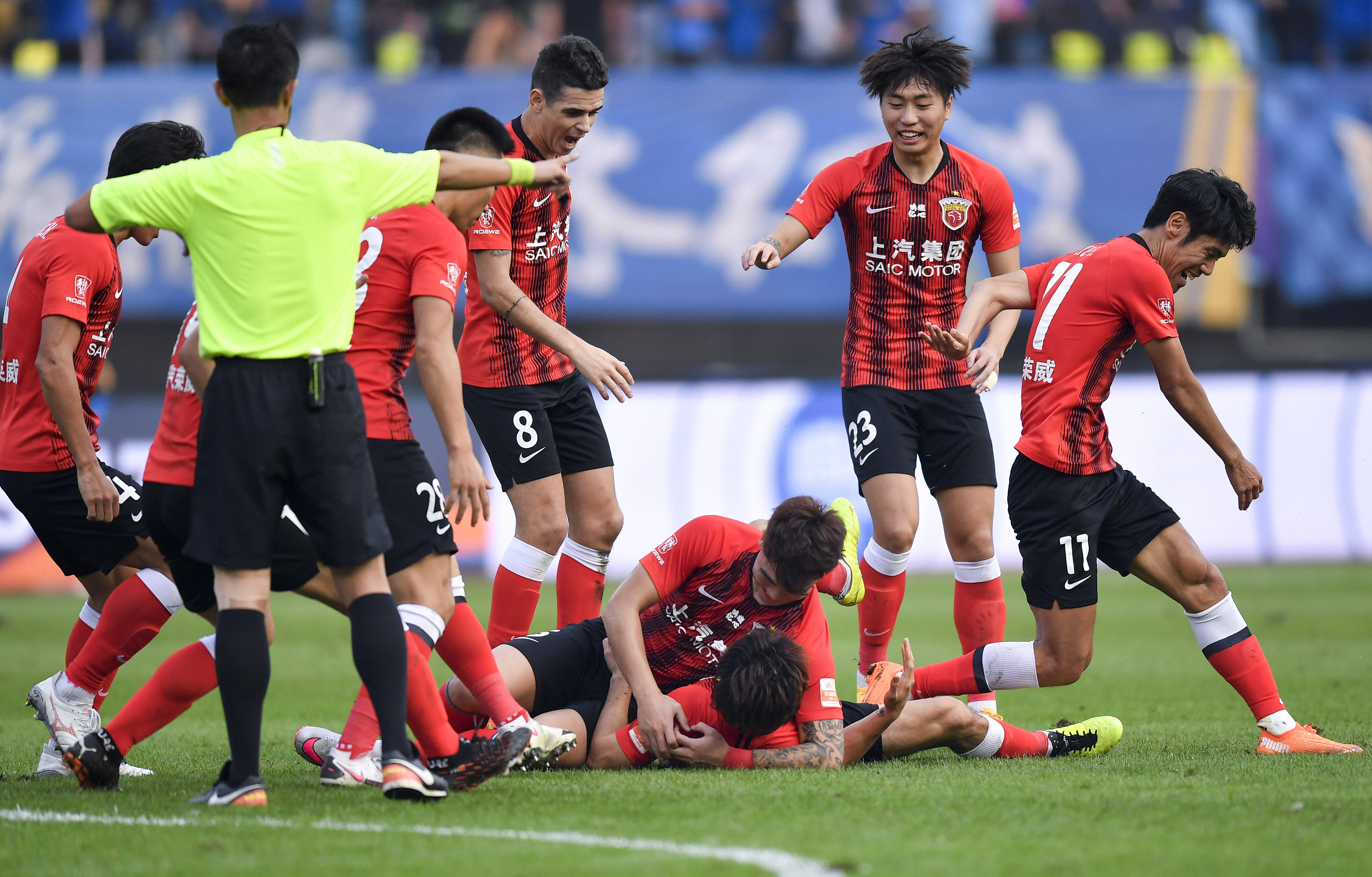 许多传奇球 许多传奇球