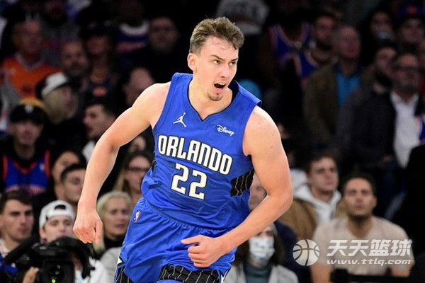 杨瀚森宠女 杨瀚森宠女